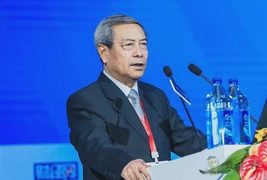 陳錫文:發(fā)展現(xiàn)代農(nóng)業(yè),意味著要消滅小農(nóng)戶嗎?