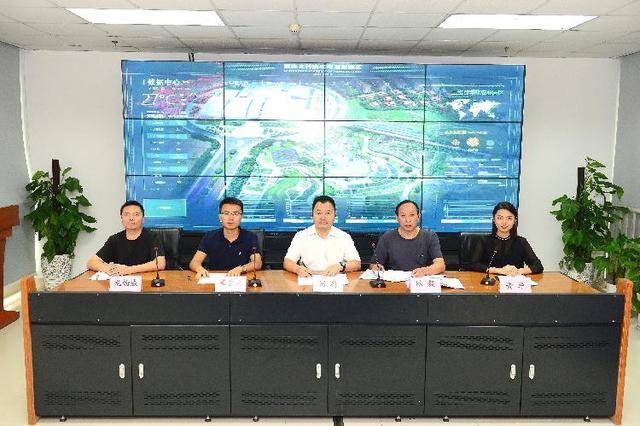 智匯八方｜智慧農(nóng)機(jī)、數(shù)字農(nóng)業(yè)、AI技術(shù)……看重慶智慧農(nóng)業(yè)高速發(fā)展 