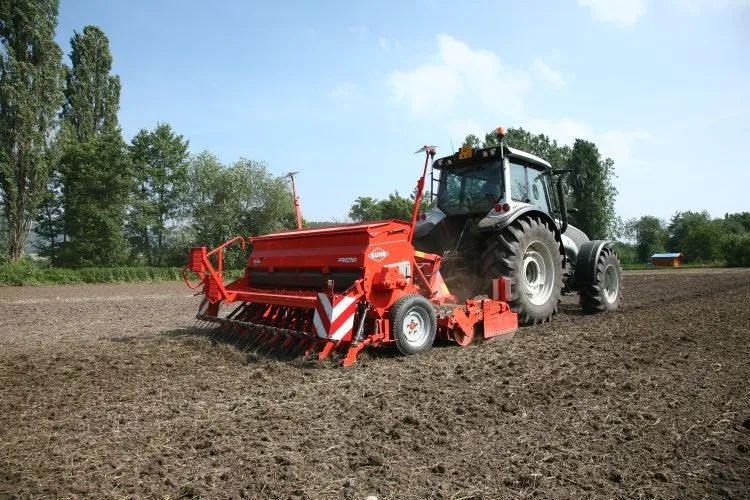 國社媒體刊文：國產農機多而不精，為何“不好用”“老是壞”？